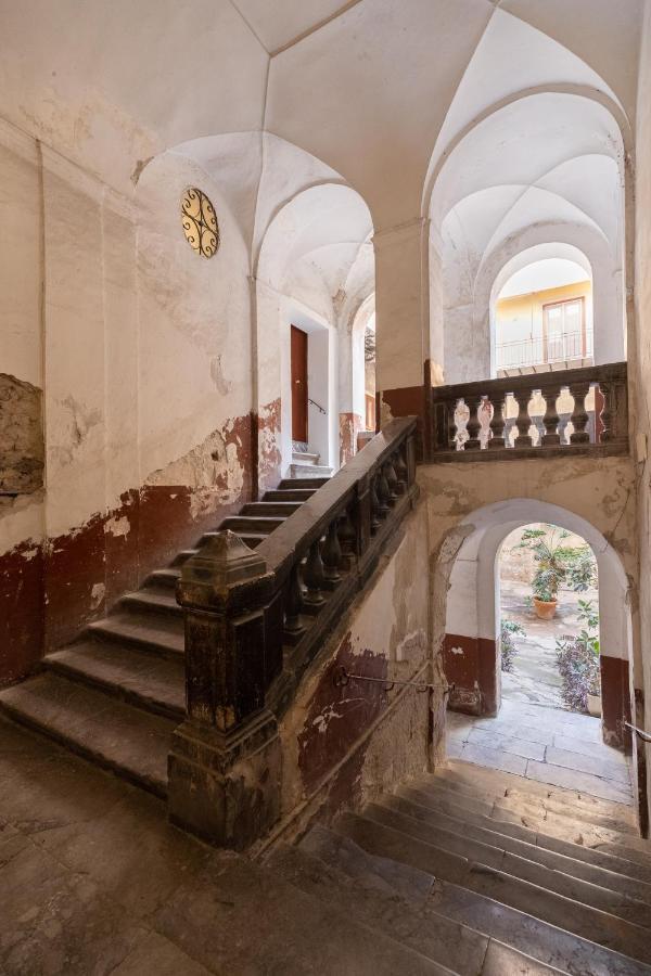 124 Maqueda Apartments Palermo Exterior photo